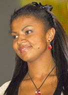 Телеведущая Габриэлла Массанга