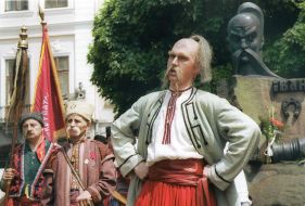 A man dressed as Ivan Pidkova