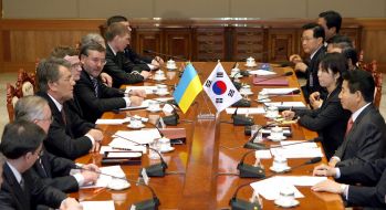 Visit of Yushchenko to South Korea
