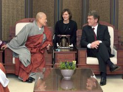 Visit of Yushchenko to South Korea