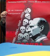 Митинг у здания посольства Российской Федерации в Киеве