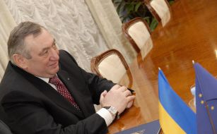 Мэр Одессы получает Флаг Чести Совета Европы