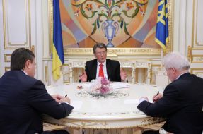 Встреча Президента с Януковичем и Морозом