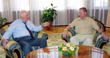  Leonid Kuchma, Eduard Shevardnadze 