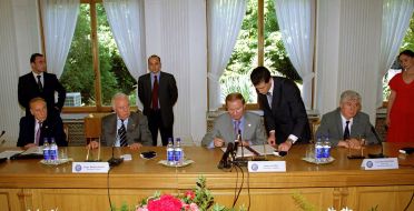 Geidar Aliyev, Eduard Shevardnadze, Leonid  Kuchma and Vladimir Voronin