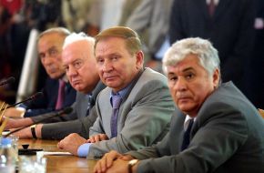 Geidar Aliyev, Eduard Shevardnadze, Leonid  Kuchma and Vladimir Voronin