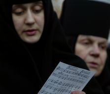 Встановлення 2-х хрестів Свято-миколаївського собору у Києві