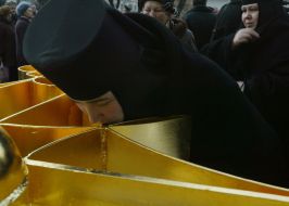 Встановлення 2-х хрестів Свято-миколаївського собору у Києві