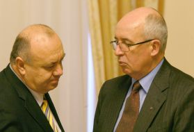 Meeting of Vasiliy Tsushko with Vladimir Radchenko