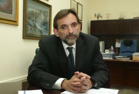 Person. Carlos Pascuale