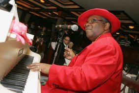 Musician Kenny Wayne