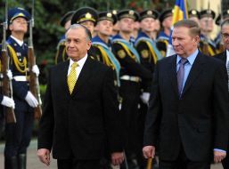 Ion Iliescu and Leonid Kuchma