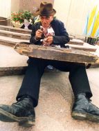 Elderly musician-amateur