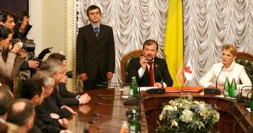 Подписание соглашения об Объединенной оппозиции между БЮТ и ”Нашей Украиной”