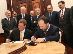 Підписання договору між компаніями «Інтерпайп» та «Danieli»