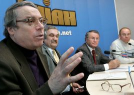 Прес-конференція Національного союзу письменників та УНІАН