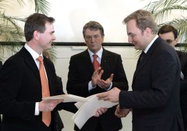 Visit of Yushchenko to Denmark