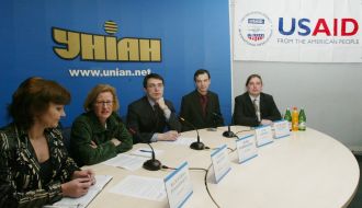 Прес-конференція Міжнародного фонду “Відродження” та Інтерньюз-Нетворк в УНІАН