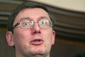 Обыск в квартире Юрия Луценко