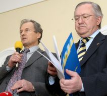 Boris Tarasyuk and Yury Kostenko