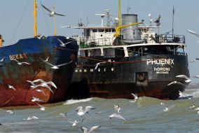 Зіткнення суховантажних суден