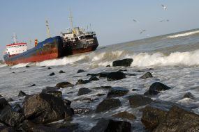 Зіткнення суховантажних суден