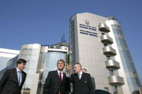 Handing of rewards by the national combined team of Ukraine on football