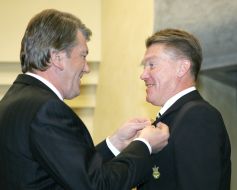 Viktor Yushchenko and Oleg Blokhin
