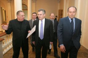 Meeting of Kwasniewski and Pinchuk with students