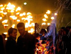 Show  “Fiery installation“