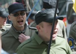 Марш против нелегальных мигрантов