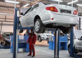 Відкриття автомобільного центру