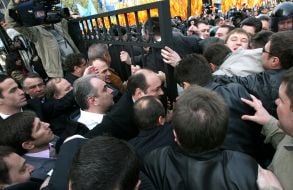 Столкновение у Конституционного Суда