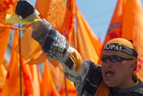 Activists of ”Nasha Ukraina” near the Constitutional law-court