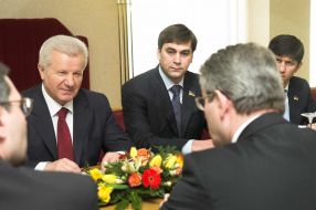 Viktoras Muntianas and Aleksandr Moroz