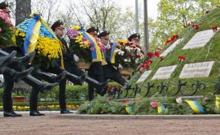 Imposition of flowers to Chernobyl`s memorial