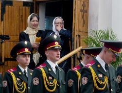 Guard of honor soldiers