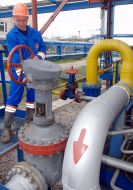 Extraction and processing of gas