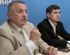 Viktor Khmiliovskiy and Aleksandr Lysak