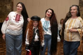 Конкурс на самую длинную косу во Львове