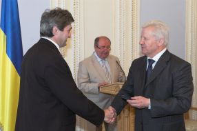 Вручення посвідчень новообраним суддям