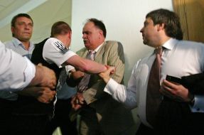 Power confrontation in Constitutional Court