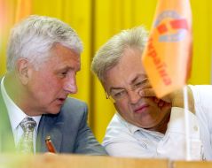 Vladimir Stretovich and Anatoly Matvienko