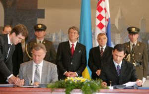 Signing of Ukrainian-Croatian documents