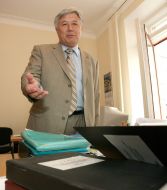 Delivering of work record cards to deputies