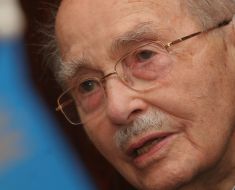 Habsburge’s visit to ”Museum of soviet occupation”