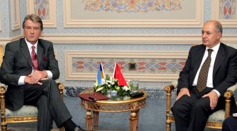 Віктор Ющенко і Ахмет Сезер