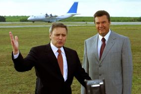 Mikhail Kasyanov and Viktor Yanukovych