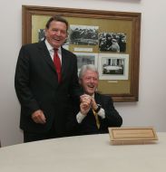 Gerhard Schroeder and Bill Clinton