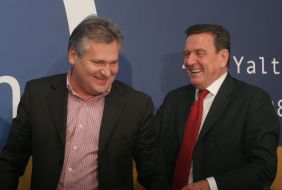 Alexander Kwasniewski, Gerhard Schroeder